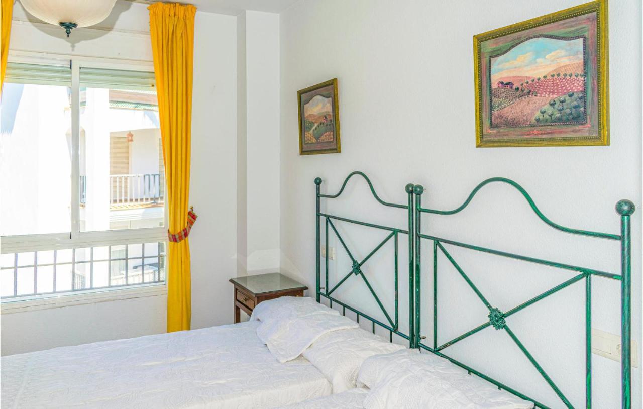 Lovely Apartment In Marbella With Kitchenette Buitenkant foto