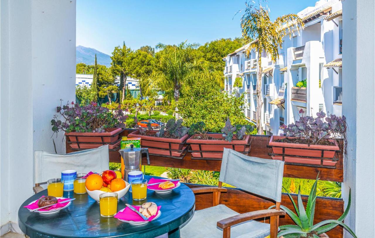 Lovely Apartment In Marbella With Kitchenette Buitenkant foto